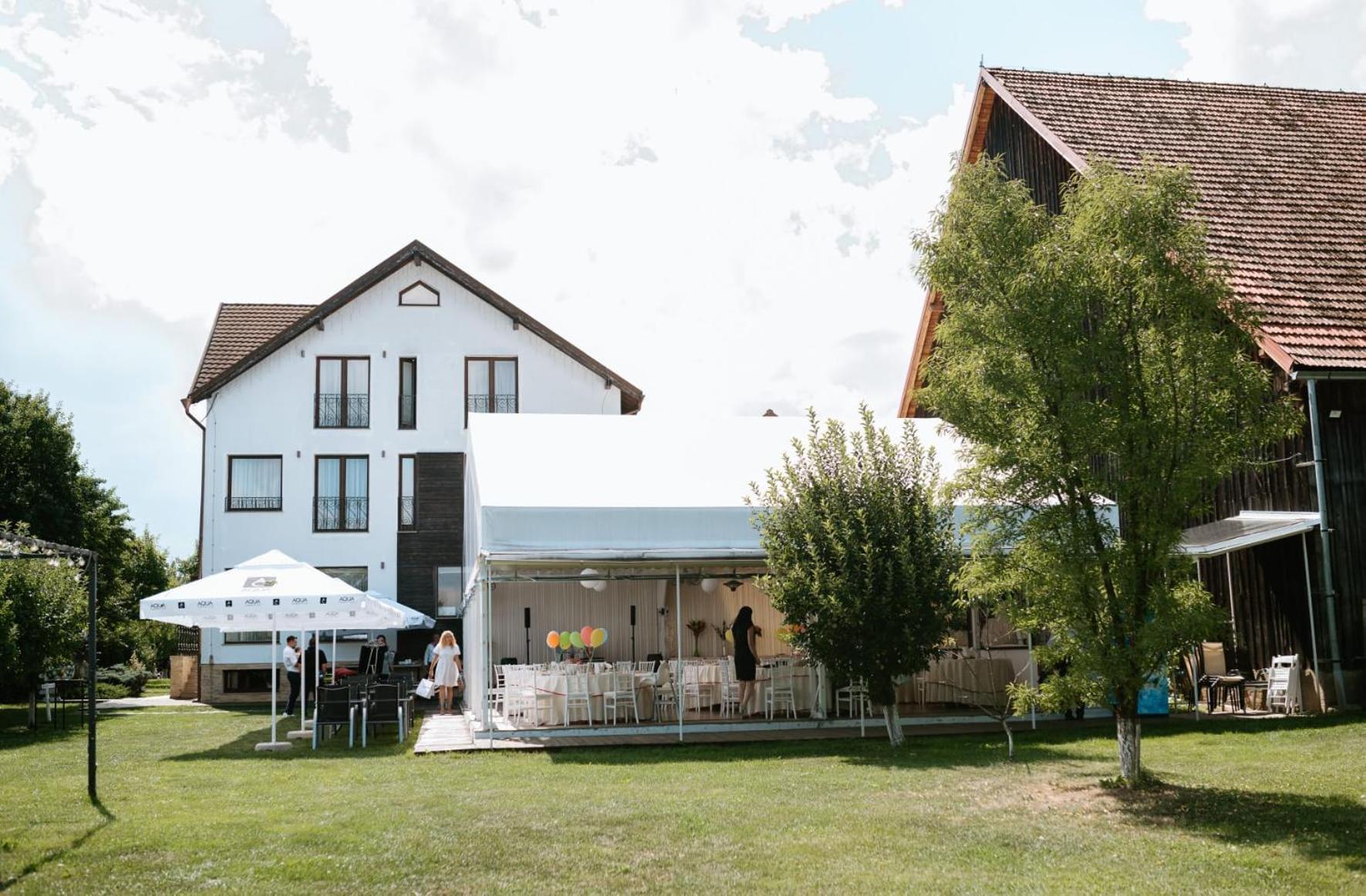 Stupina Hotel Brasov Exterior photo